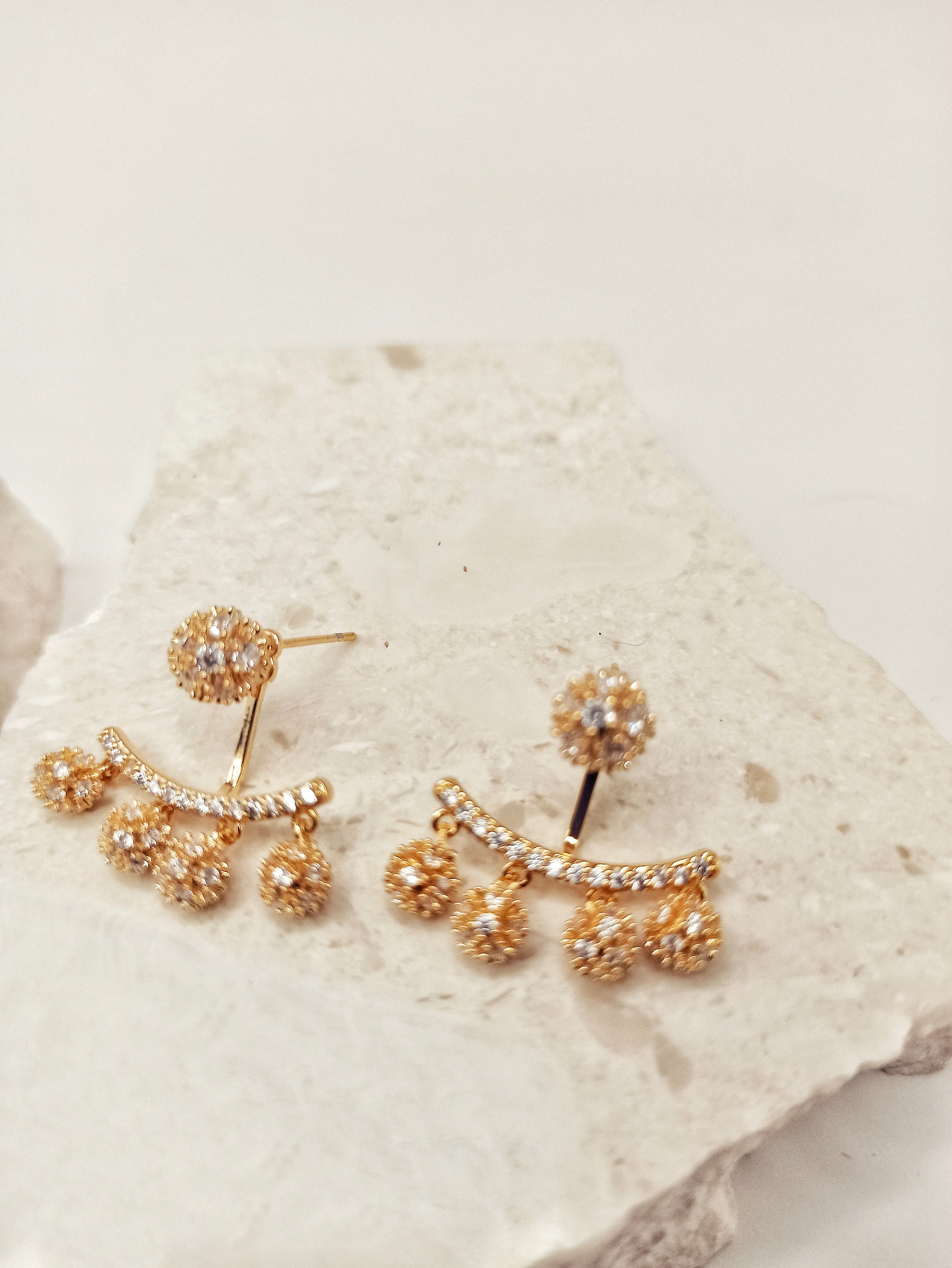 Ciara Stud Earrings, Σκουλαρίκια πάνω στο αυτί, Κοσμήματα Γυναικεία, Εντυπωσιακά Σκουλαρίκια, Καρφωτά Σκουλαρίκια, Stainless Steel Κοσμήματα, Χρυσά Σκουλαρίκια