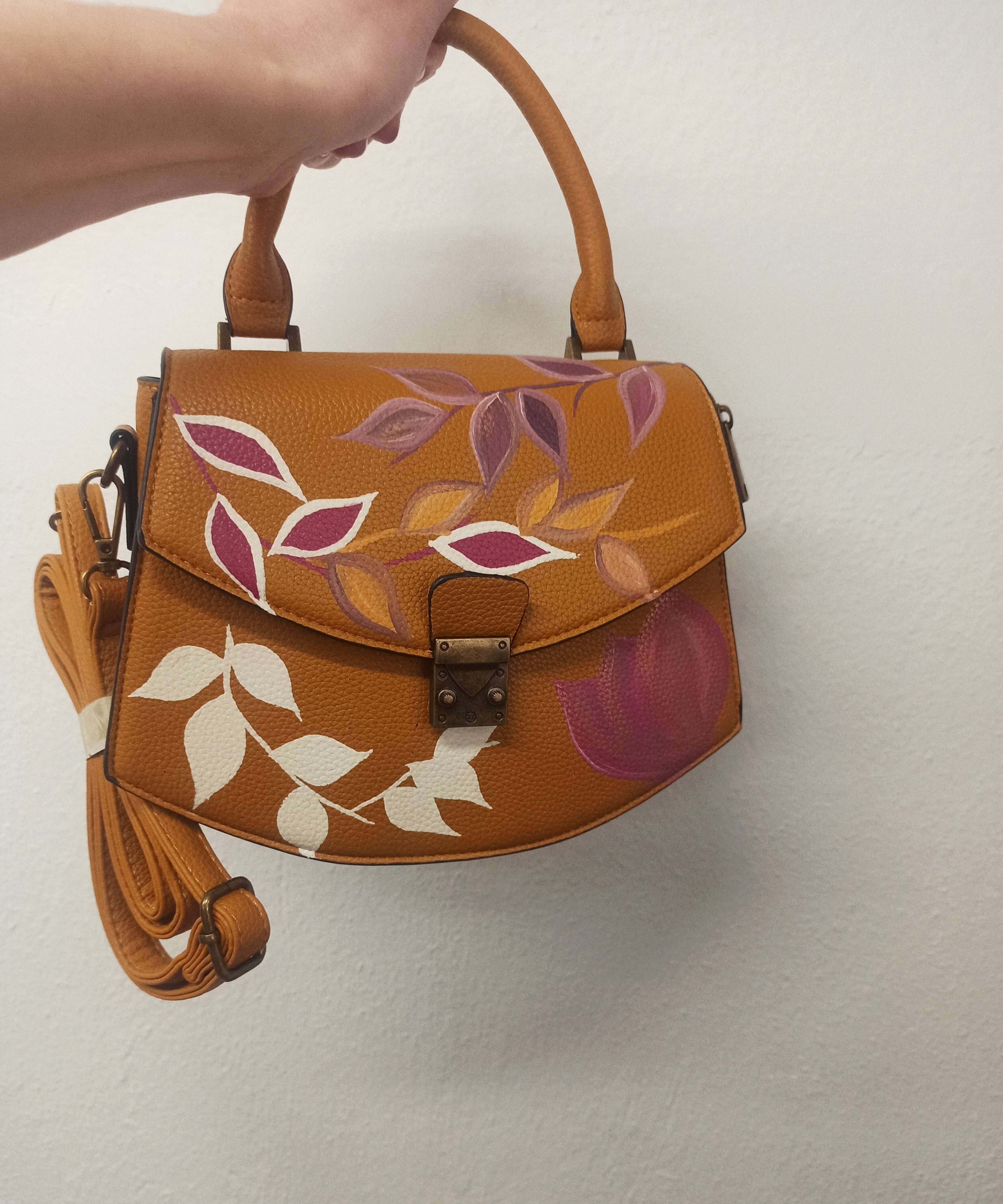 Emma hand-painted Bag