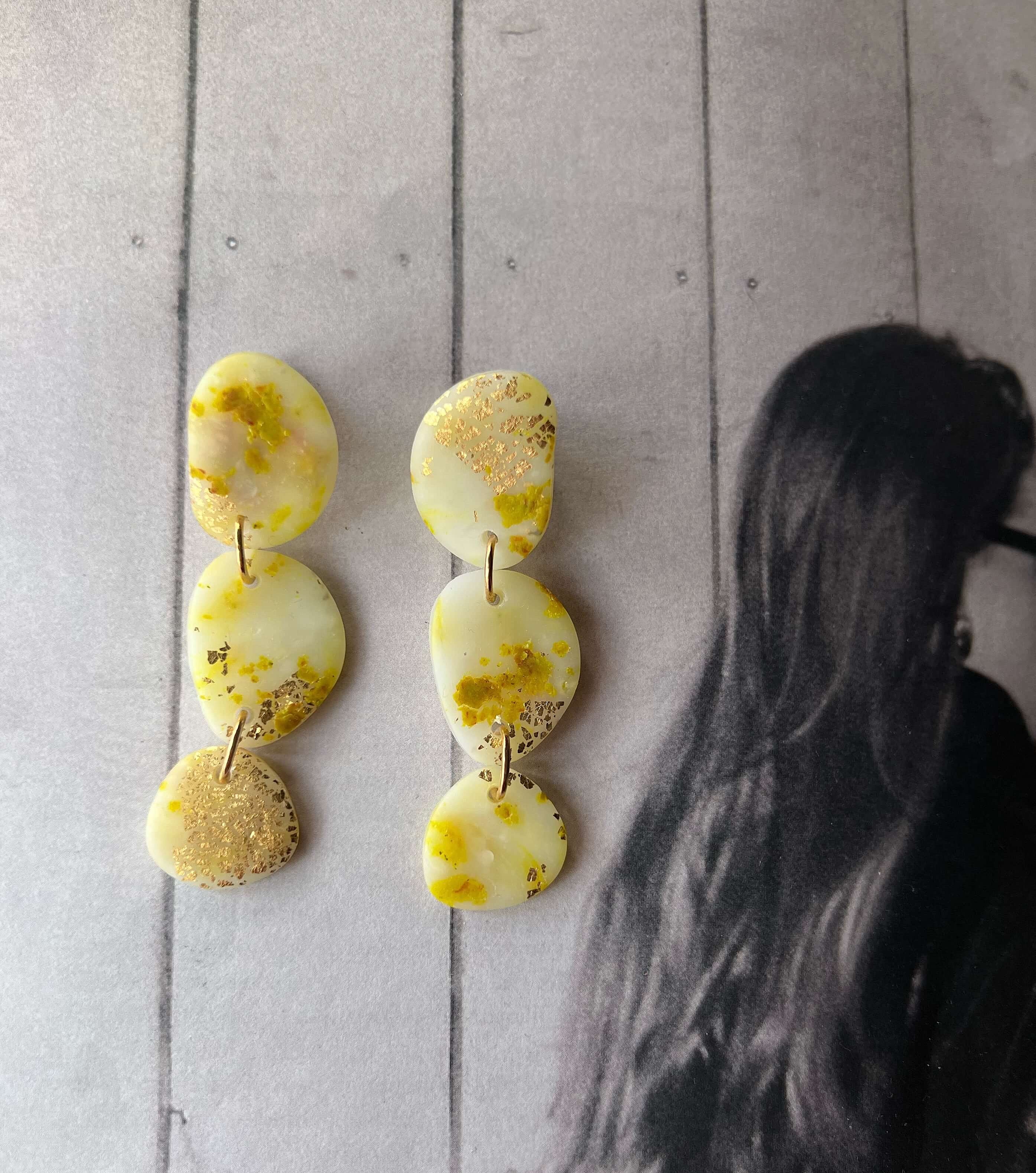 Μακρυα σκουλαρικια χειροποιητα απο πολυμερικο πηλο μοντερνα κοσμηματα χονδρικης πρωτοτυπα μεγαλα pajaritos